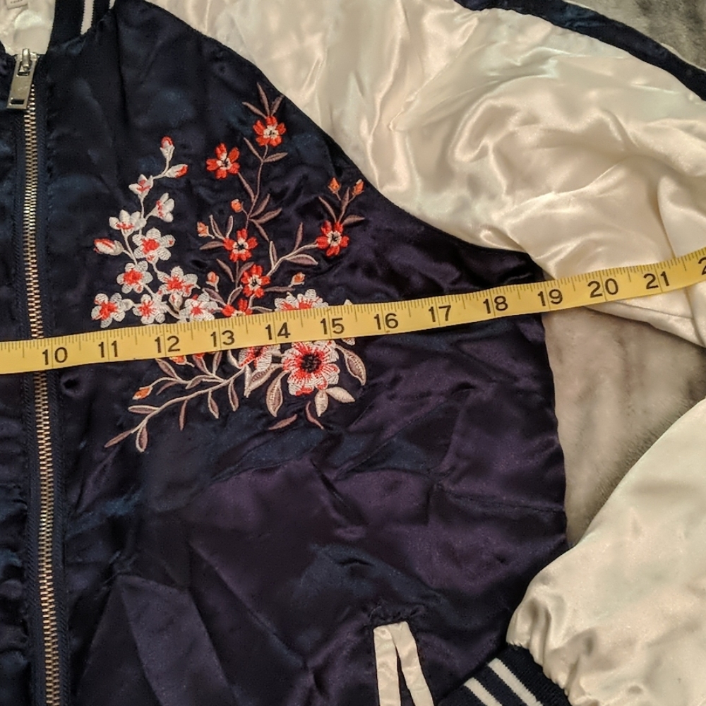 Satin jacket - Picture 2 of 3